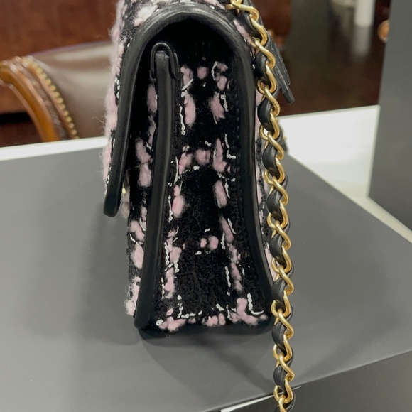 Chanel Black Tweed Wool Flap Bad with Handle - Picture 5 of 7